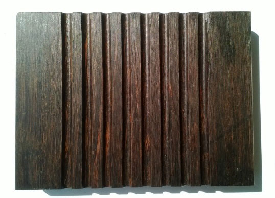 桃花江戶外竹地板正面，大溝槽紋理